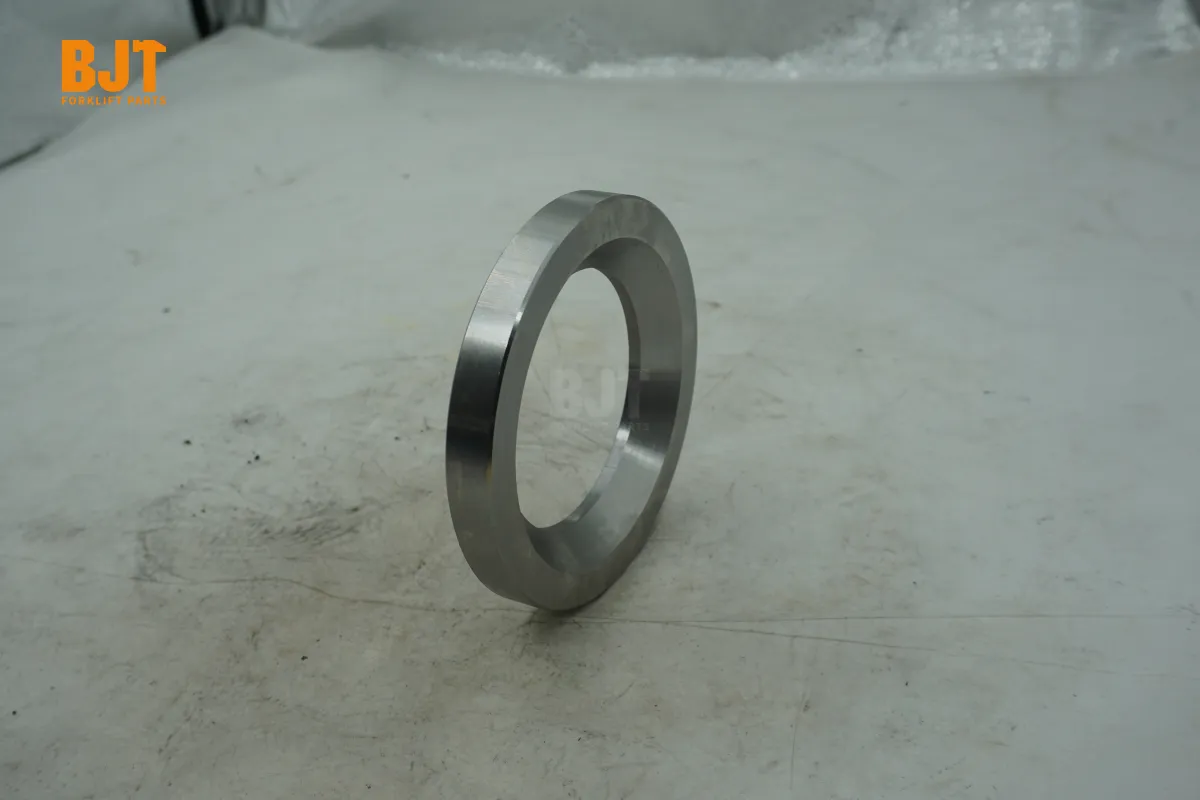 3104545000